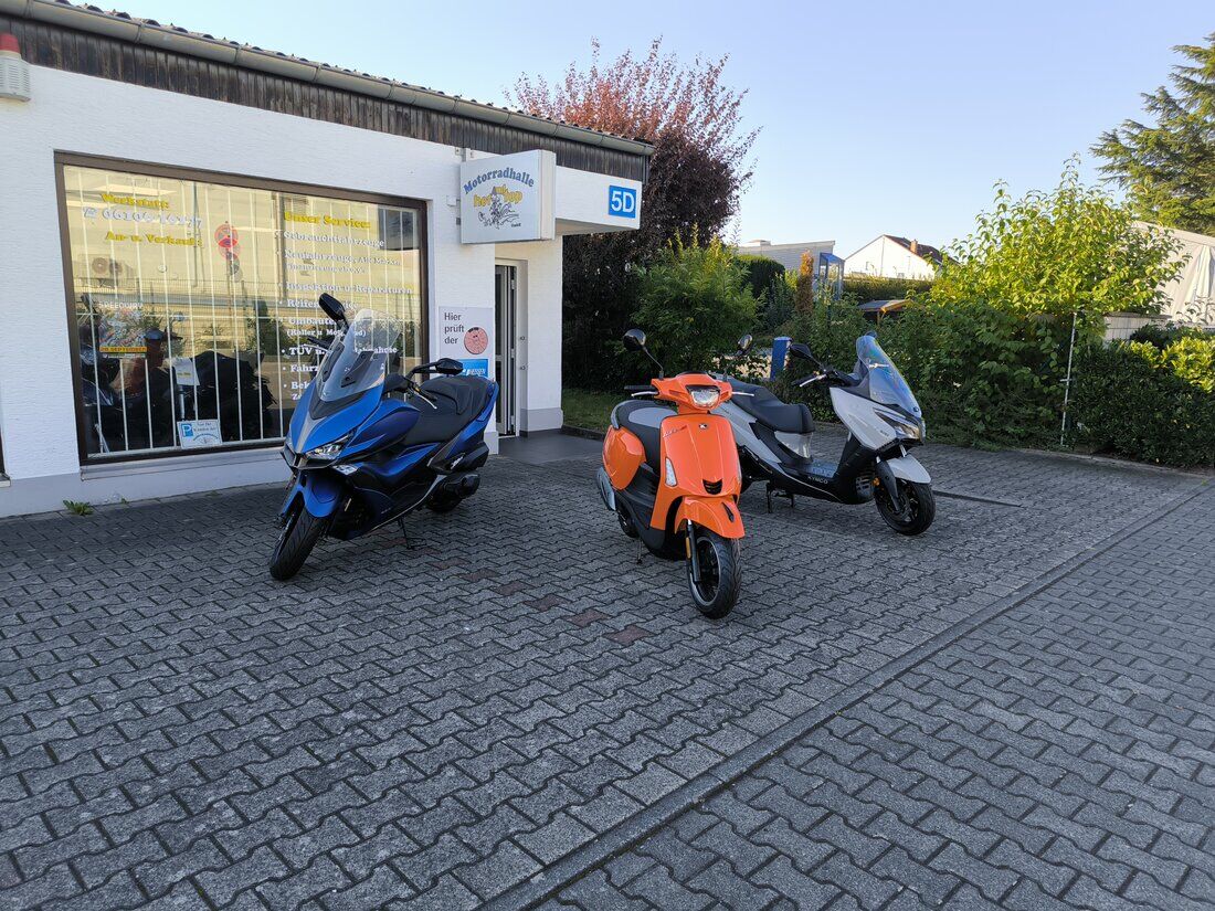 Neuer KYMCO Roller im Laden